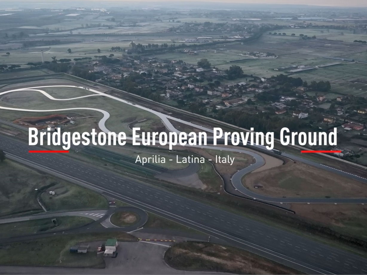 Bridgestone inaugure une nouvelle piste pour tests en conditions humides sur son centre d’essais européen