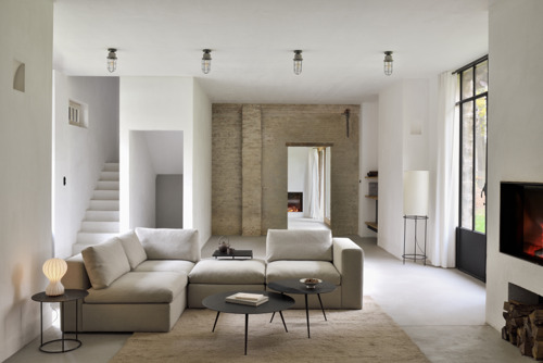 Ethnicraft introduces Mellow, the ultimate modular sofa