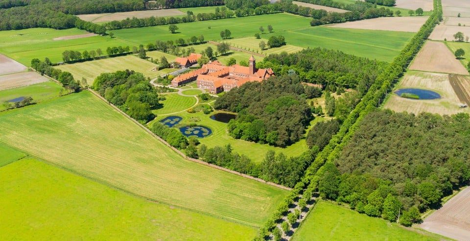 De Abdij van Onze Lieve Vrouw van Nazareth is gelegen op de Brechtse heide, het op een na grootste beschermde natuurgebied in Antwerpen.