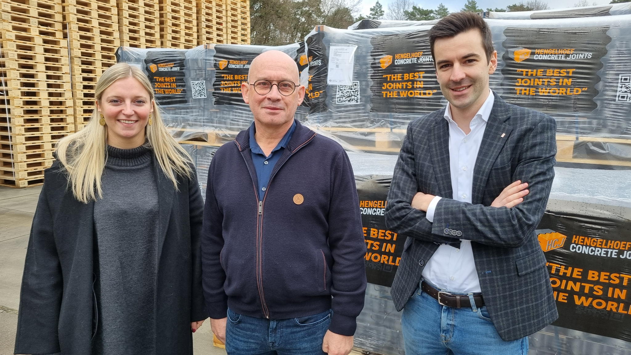 Christine Thonnon (Voka - KvK Limburg), Albert Klingeleers (HCJ) & Jonas De Raeve (Voka - KvK Limburg)