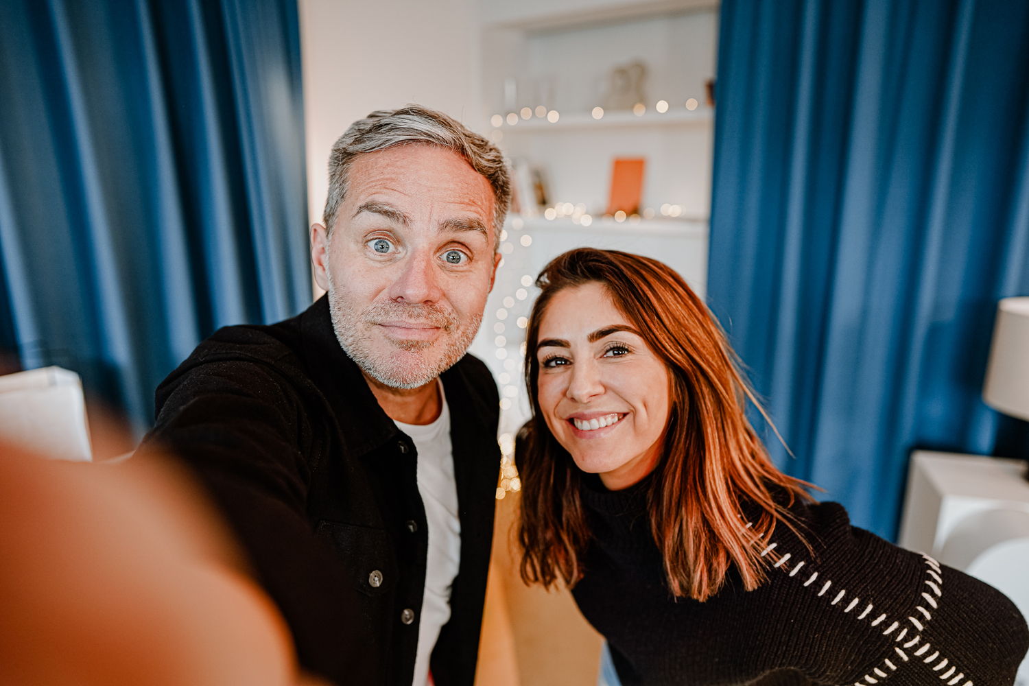 Peter Van de Veire en Kim Van Oncen – © VRT