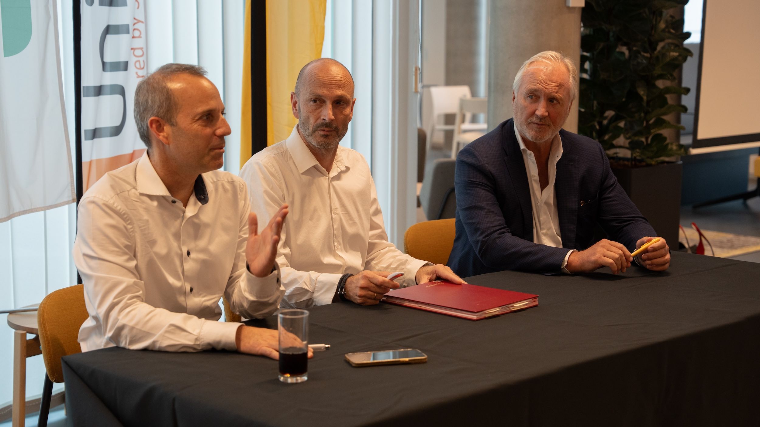 Micha Berger, CEO Wyre - Ton Bosters, CEO Unit-T - John Porter, CEO Telenet