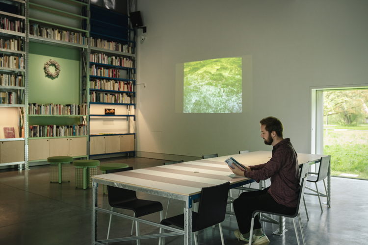 Collection Pavilion with museum library - Photo: Tom Cornille Collection Pavilion with museum library - Photo: Tom Cornille