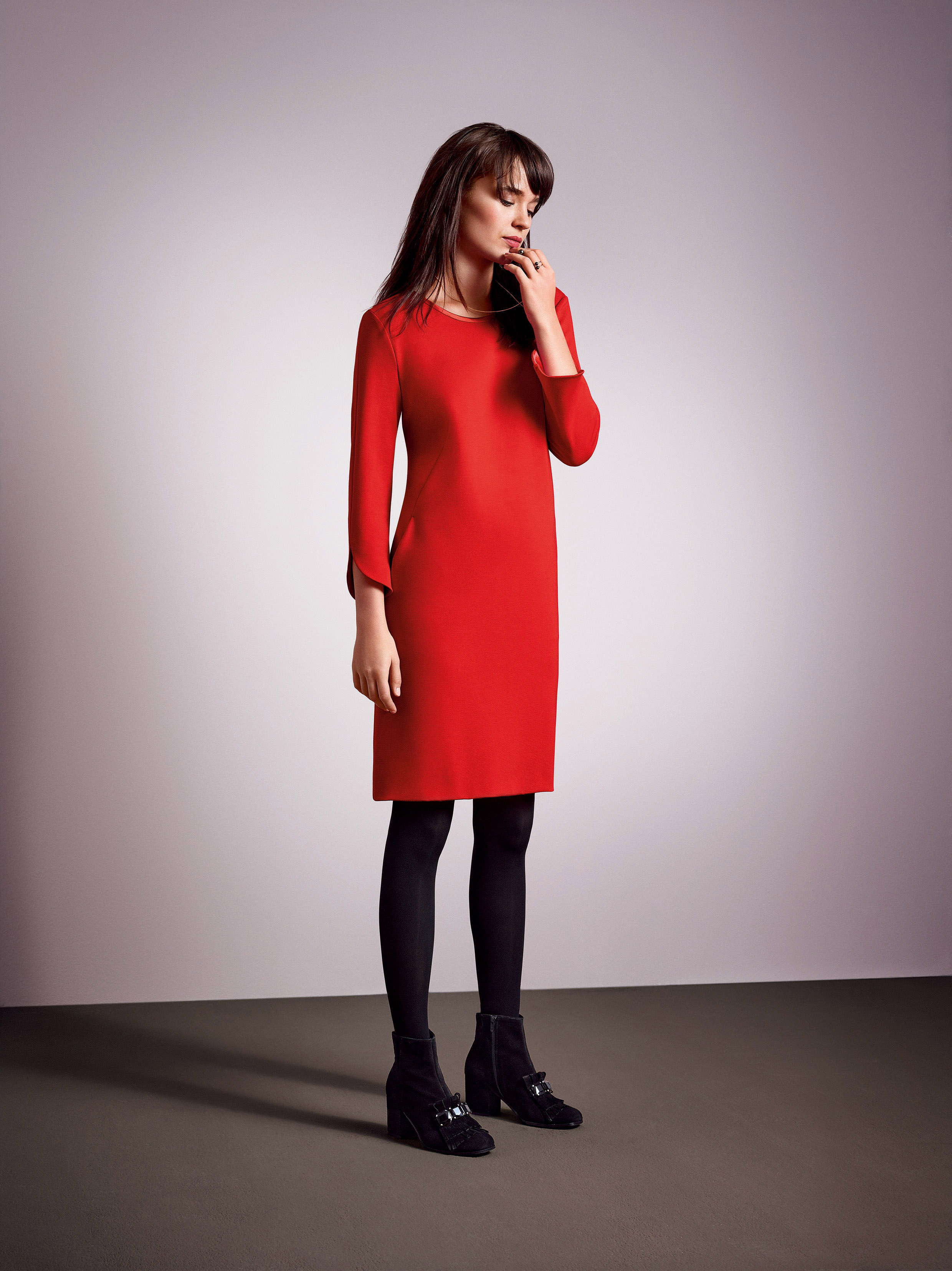 Robe Légère :: Winter 2017/2018 :: Red Alert!