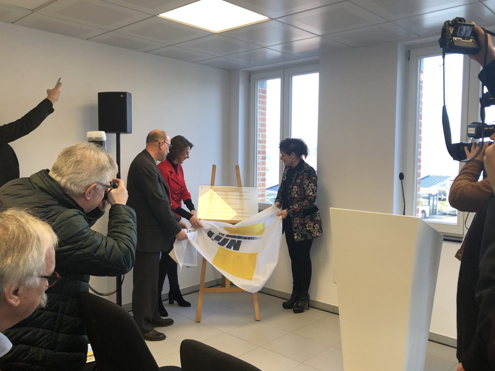 onthulling inhuldigingsplaat