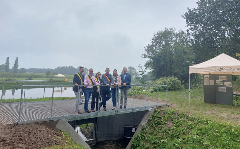schepen Gerrit Depaepe, schepen Kristof Callens, schepen Sofie Bauters, burgemeester Joop Verzele, gedeputeerde Leentje Grillaert, schepen Robrecht Bothuyne