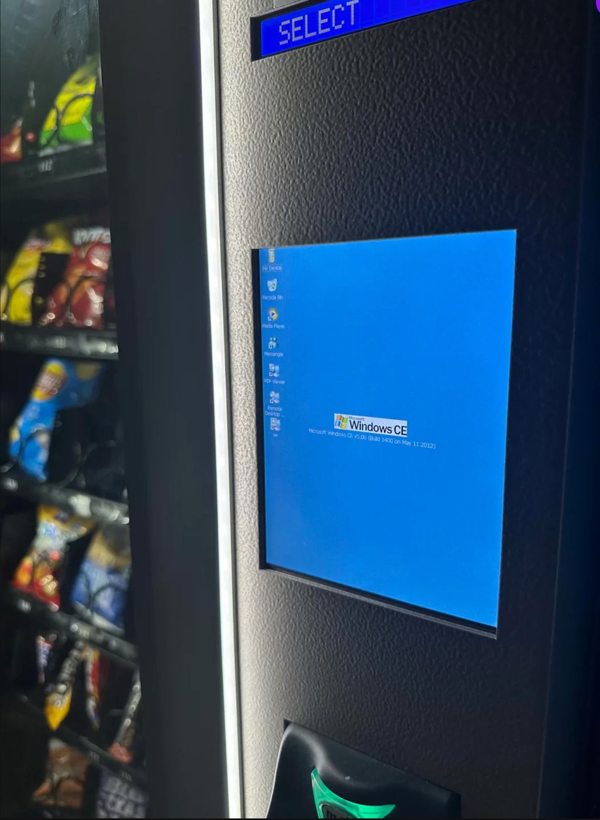 Windows CE OS 上で動作する自動販売機