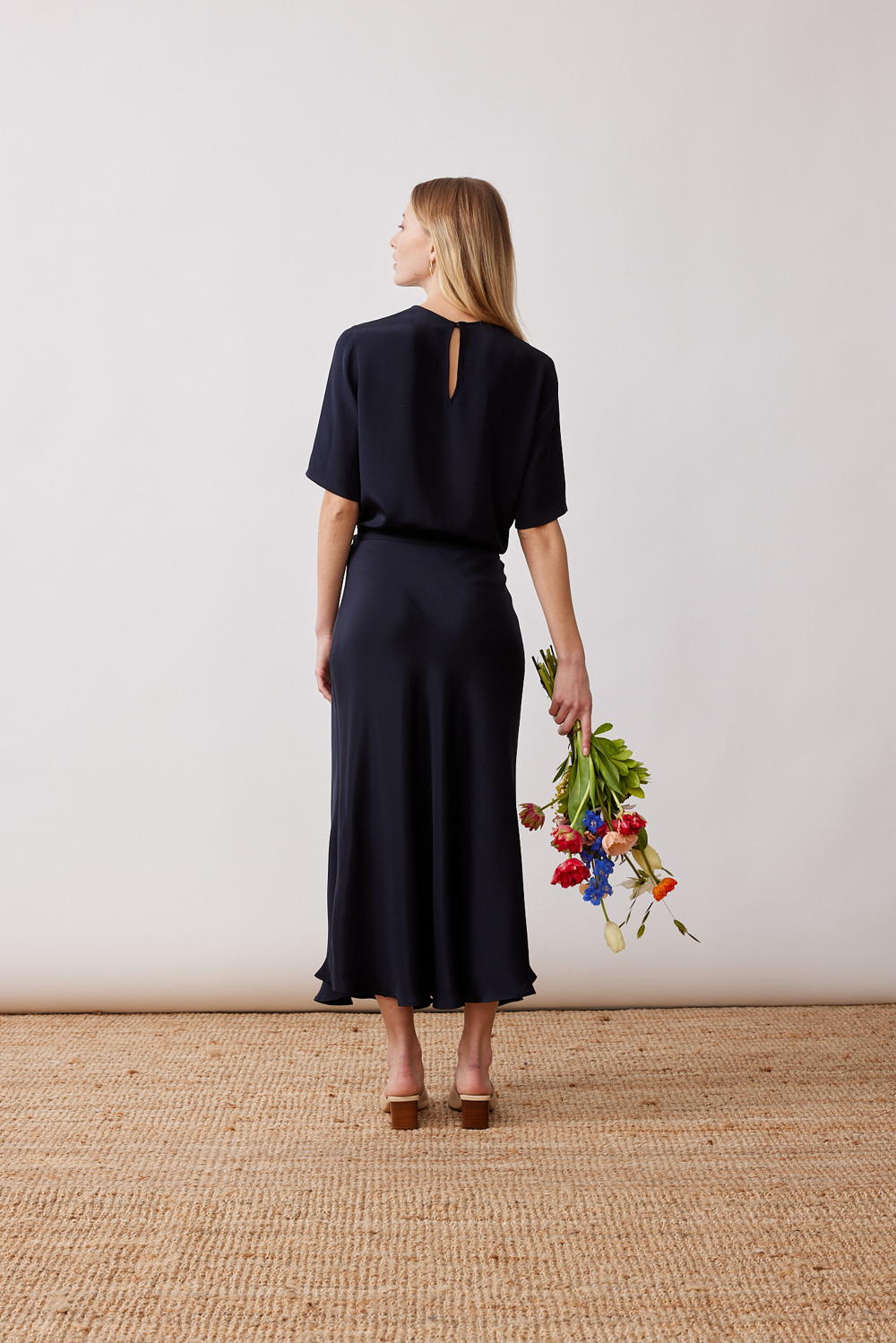 Mardi editions - SS23 - Jupe Margaux Soie Bleu nuit (112€) (3)