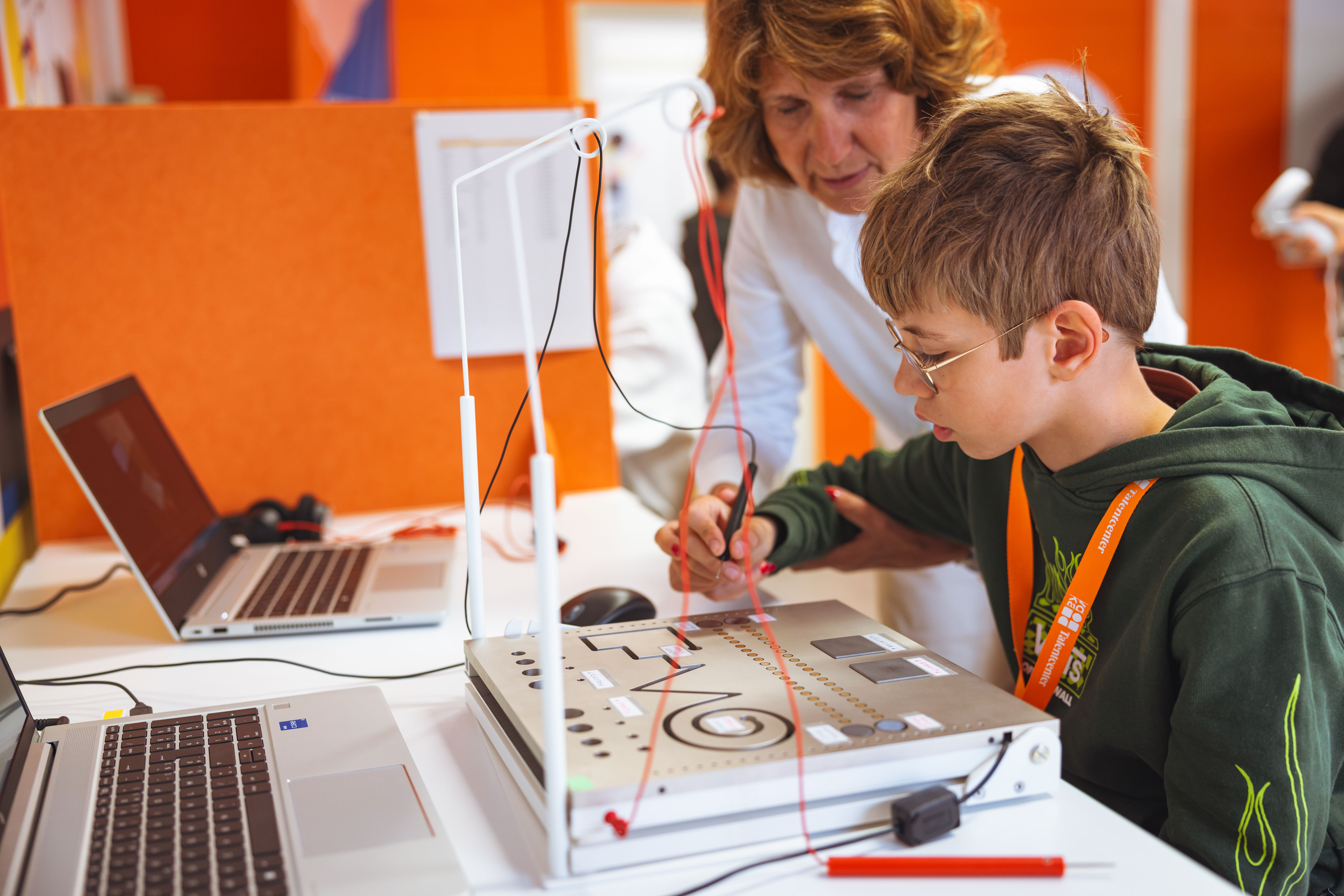 In het Talentcenter kunnen leerlingen uit het zesde leerjaar, eerste en tweede middelbaar hun talenten en interesses ontdekken aan de hand van testen