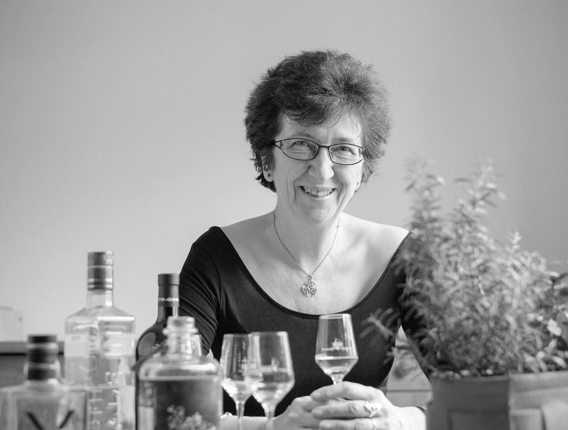 Schauen sie doch auf ein Glas vorbei: Rum-Tastings mit Petra Milde bei Hugendubel