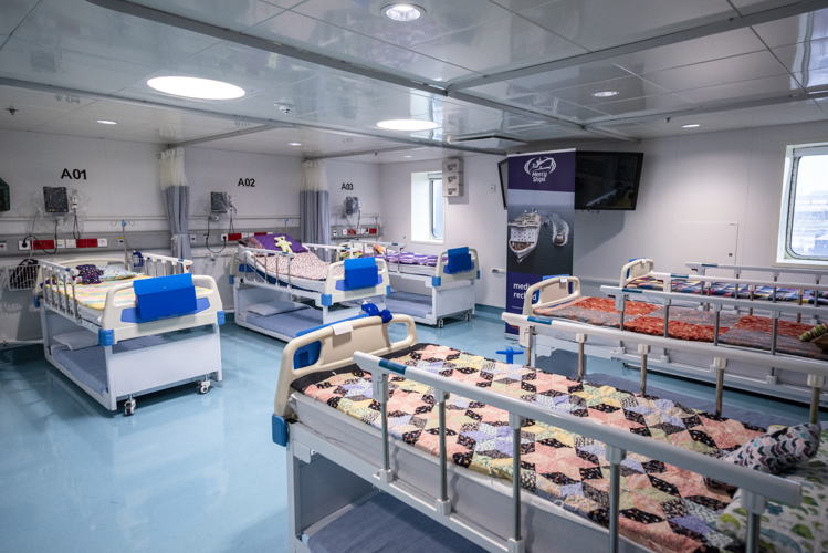 Global Mercy - ziekenhuiskamer - chambre d'hôpital - Krankenhauszimmer - hospital room