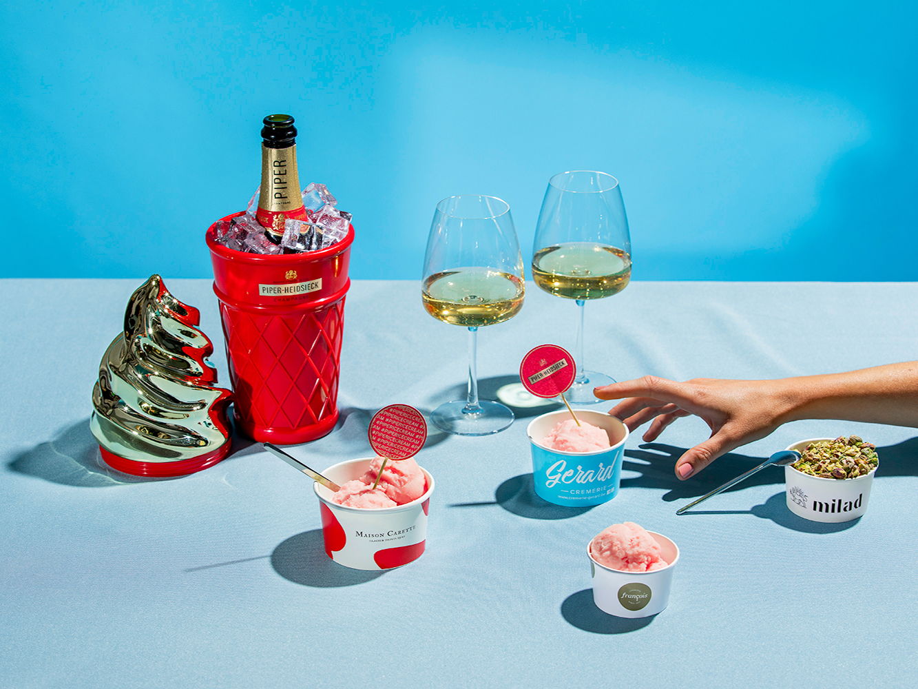 Laat je deze zomer verleiden door de ijskoude lekkernijen van Piper-Heidsieck!