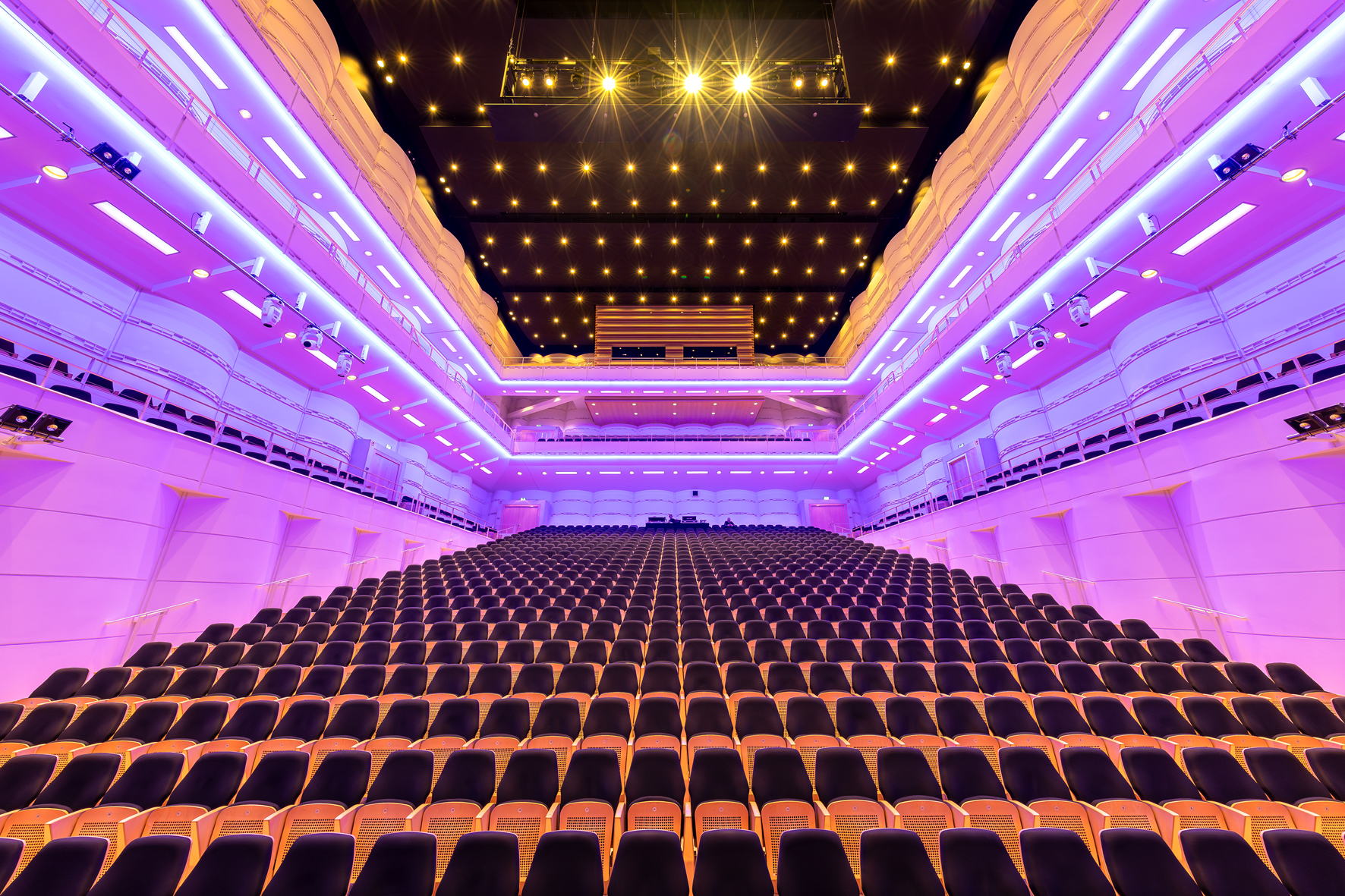 The Konzerthaus Dortmund provides excellent acoustics
(Photo courtesy of the Konzerthaus Dortmund) The Konzerthaus Dortmund provides excellent acoustics
(Photo courtesy of the Konzerthaus Dortmund)