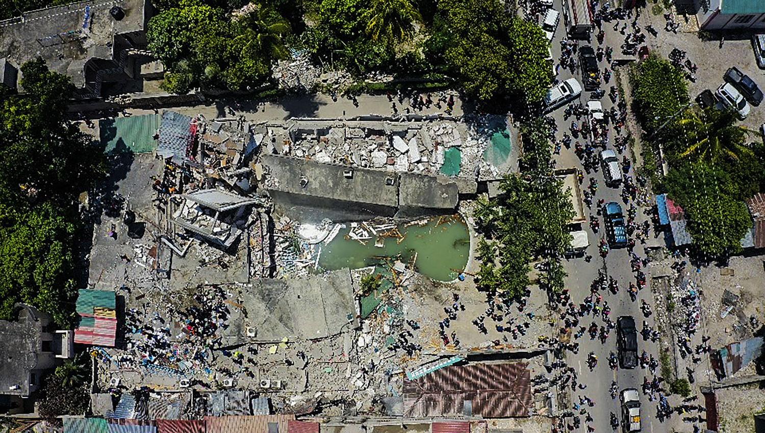Haiti Earthquake: Photo by Ralph Tedy Erol / AP