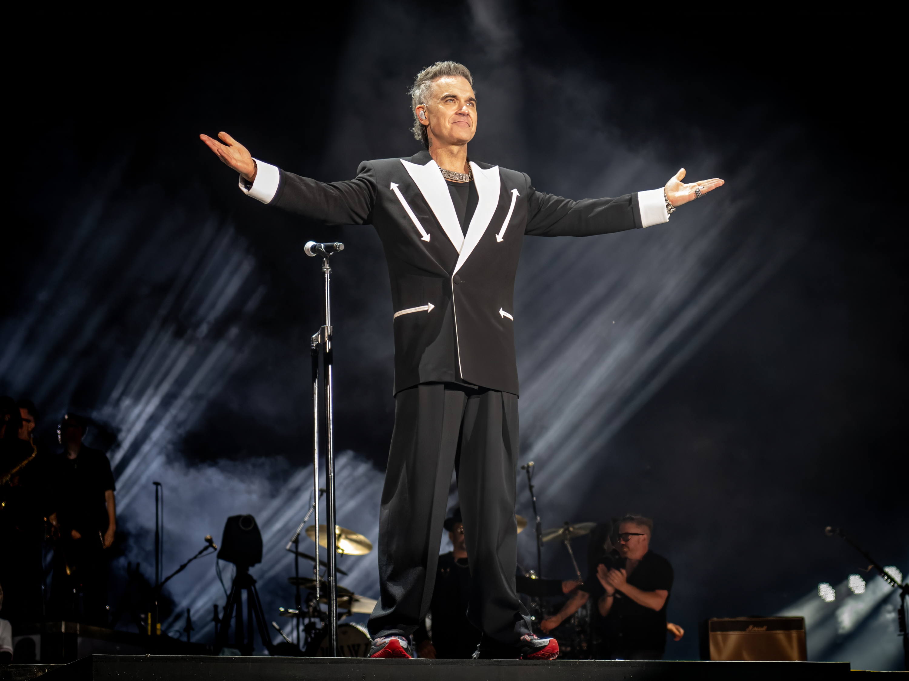MediaMarkt start samenwerking met Robbie Williams 