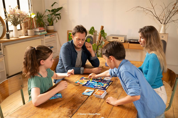 PERSBERICHT: 6 op 10 ouders laten kinderen winnen bij gezelschapsspelletjes. Welke soort ouder ben jij? 