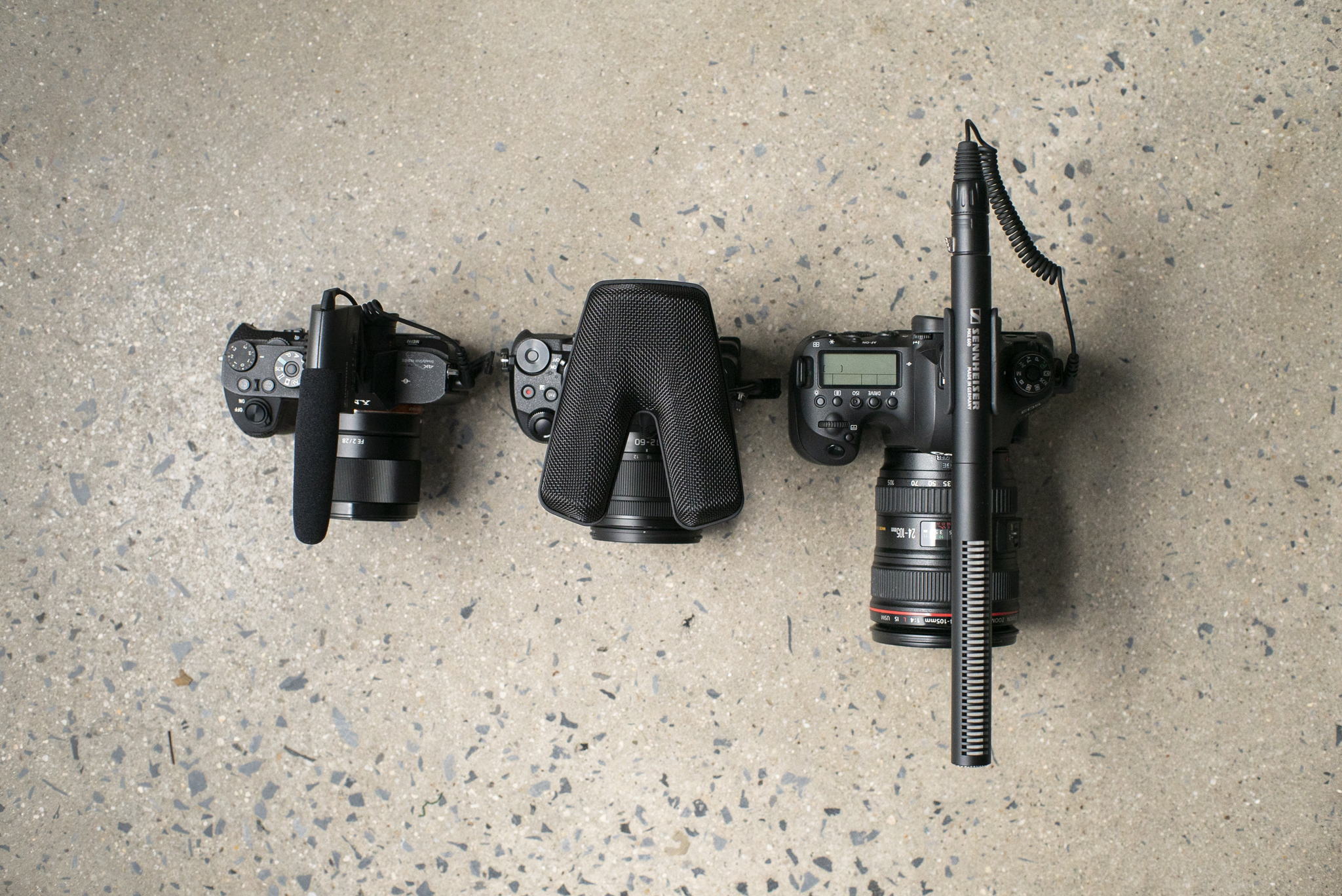 Quality audio for your DSLR/DSLM: Sennheiser showcases the wired camera microphones MKE 400 (mini-shotgun), MKE 440 (stereo) and MKE 600 (shotgun, left to right) Quality audio for your DSLR/DSLM: Sennheiser showcases the wired camera microphones MKE 400 (mini-shotgun), MKE 440 (stereo) and MKE 600 (shotgun, left to right) 