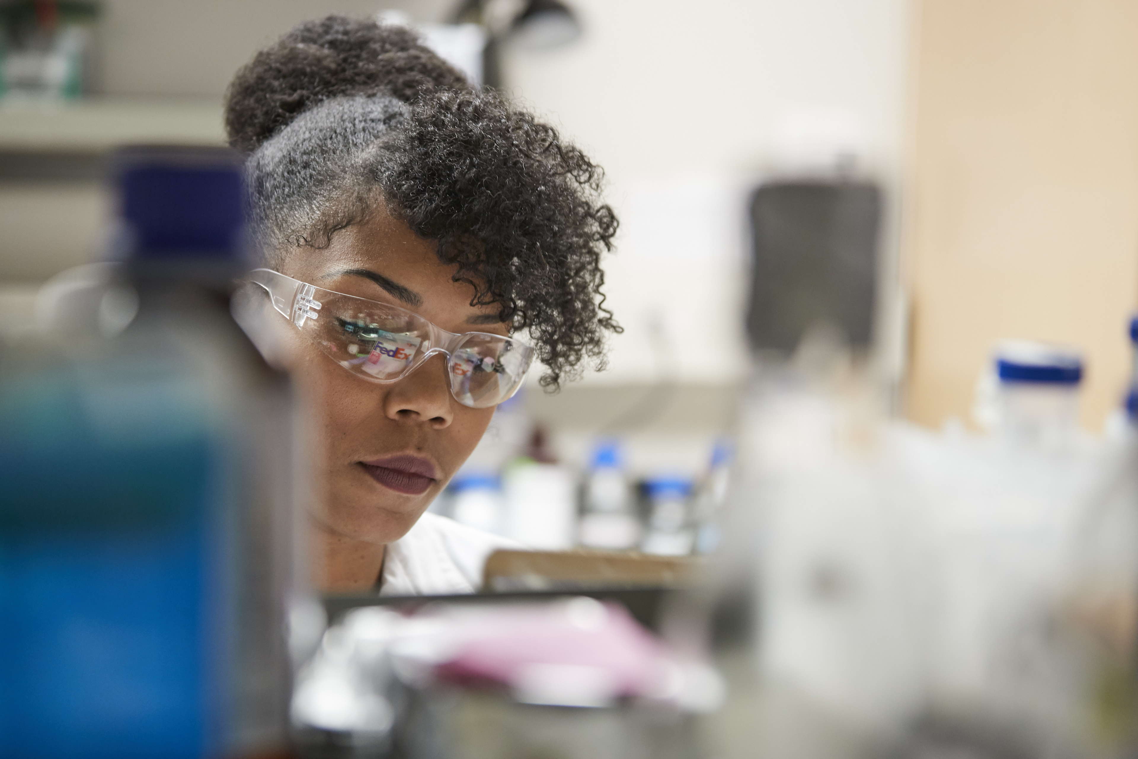 FedEx Express and TNT announce global launch of temperature-controlled healthcare innovation