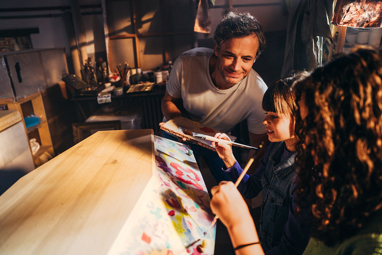 DELA et Lucy transforment la prévoyance en un acte d’amour