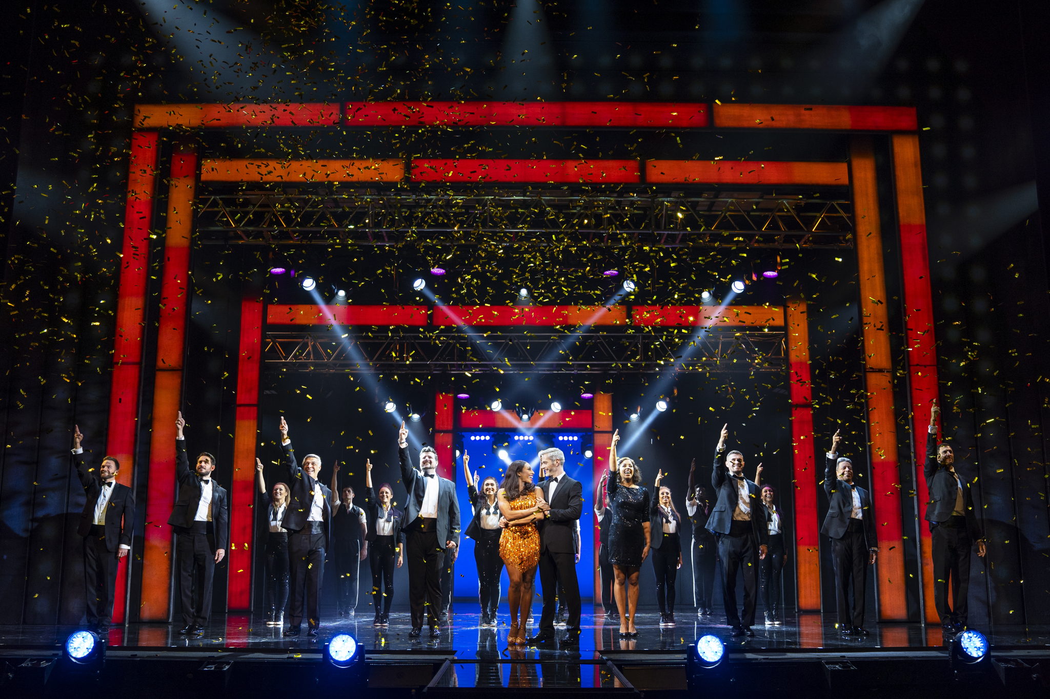 Alexandra Burke, Benoît Maréchal and Company in
The Bodyguard UK Tour
(Photo by Paul Coltas) Alexandra Burke, Benoît Maréchal and Company in
The Bodyguard UK Tour
(Photo by Paul Coltas)