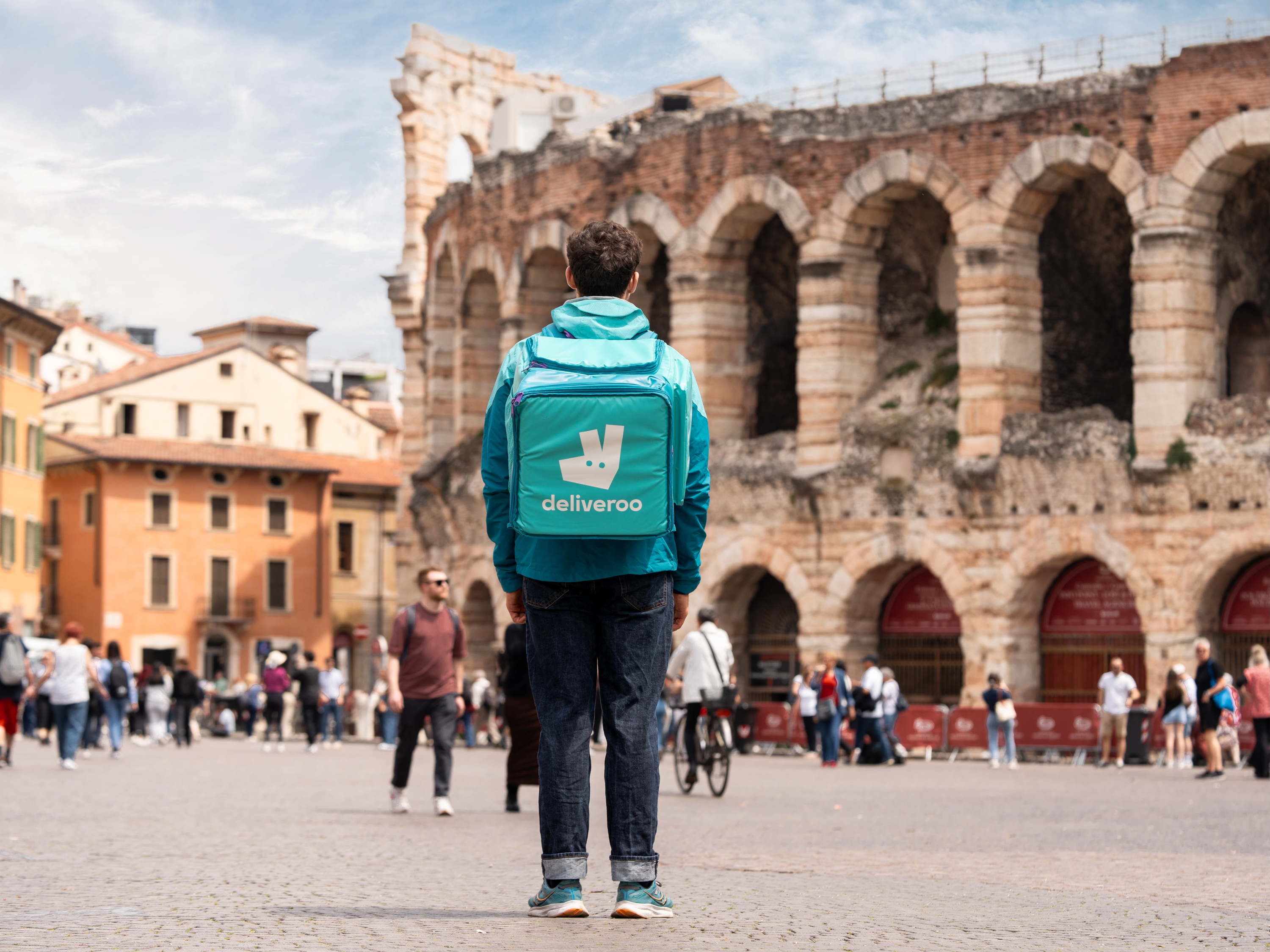DELIVEROO FESTEGGIA 8 ANNI A VERONA E PREMIA I 10 MIGLIORI RISTORANTI DEL CAPOLUOGO SCALIGERO