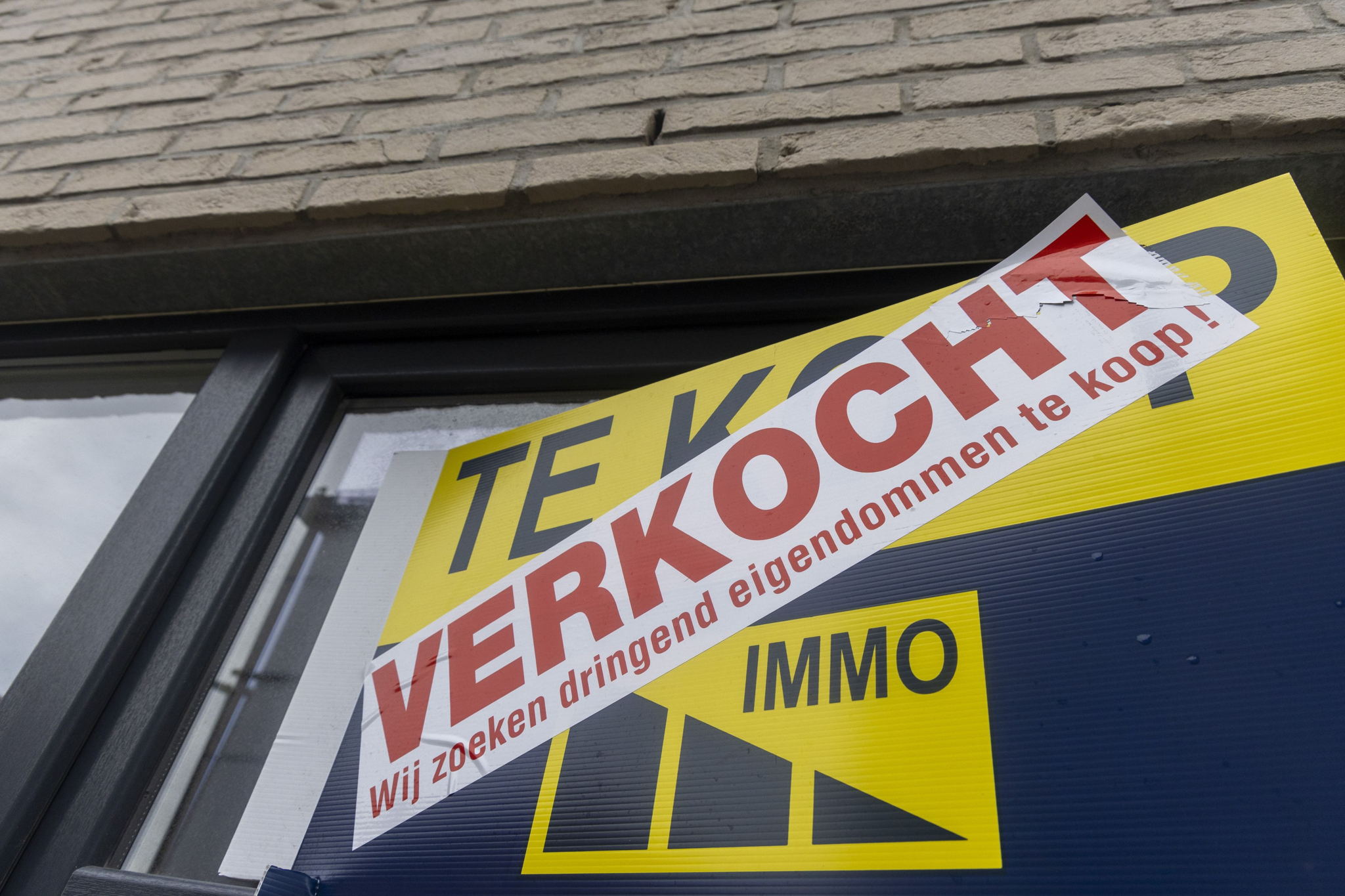 Young buyers priced out as house prices overtake purchasing power