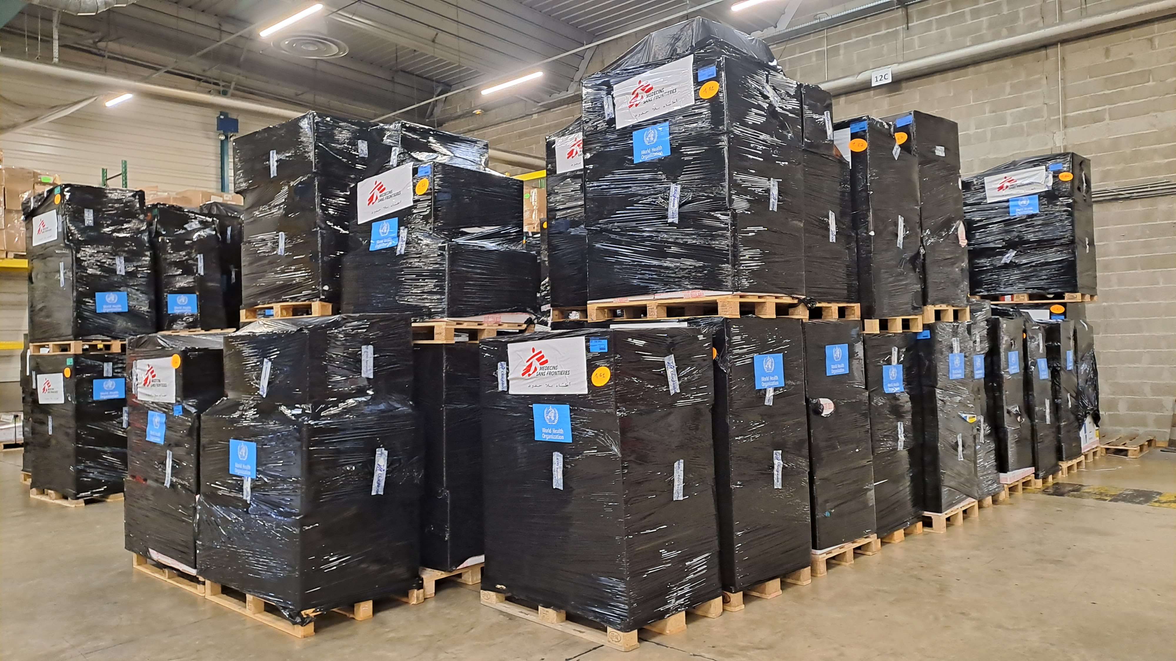 On Sunday, 29 October, Doctors Without Borders (MSF) sent 26 tonnes of medical supplies on a World Health Organisation plane to Egypt, under the coordination of the Egyptian Red Crescent, to support the emergency medical response in Gaza. Photographer: WHO