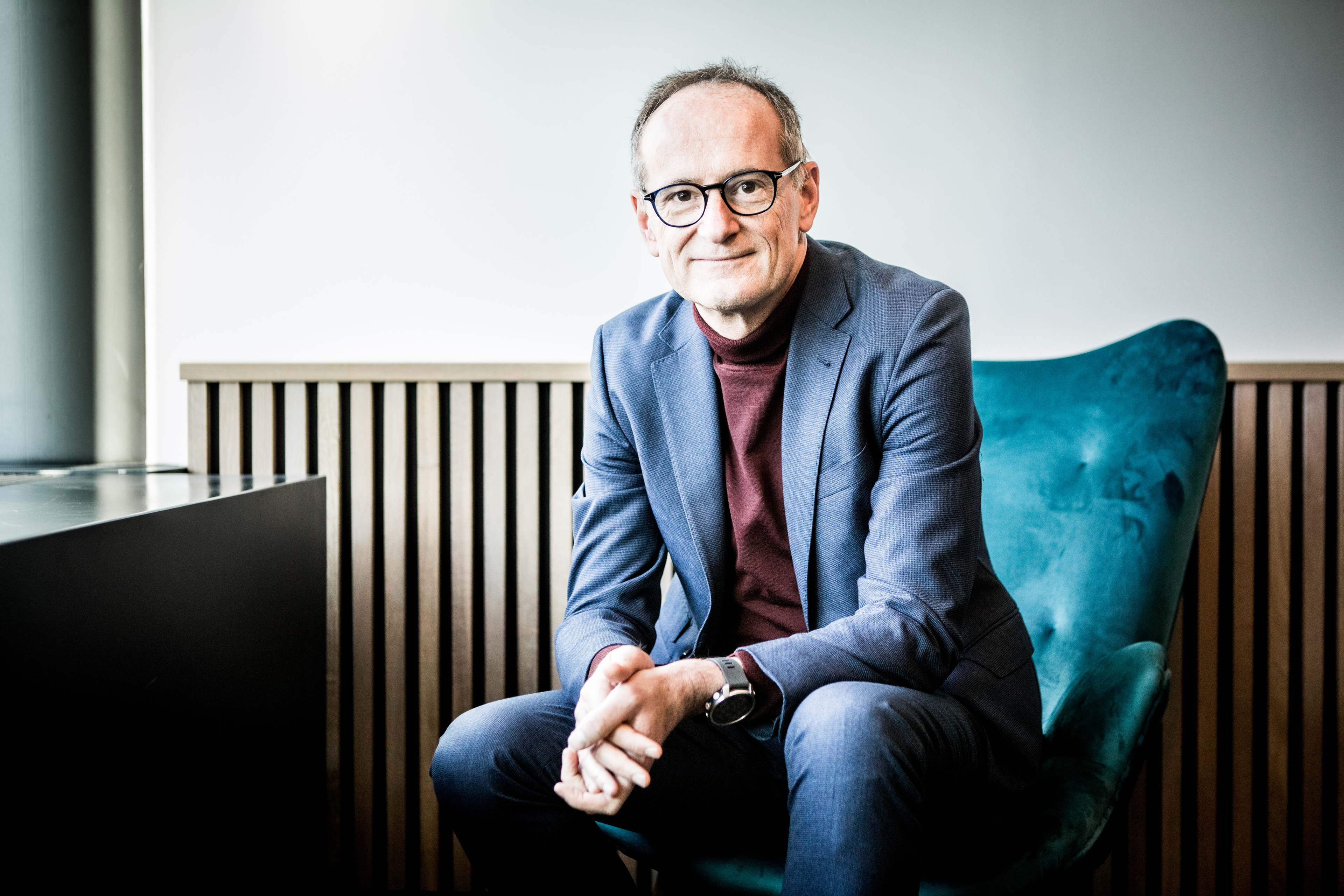 Tarifs douaniers américains: "Ne restons pas les bras croisés"