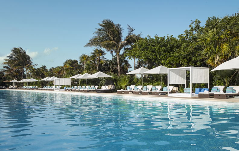 Alberca, Grand Luxxe Vidanta Riviera Maya