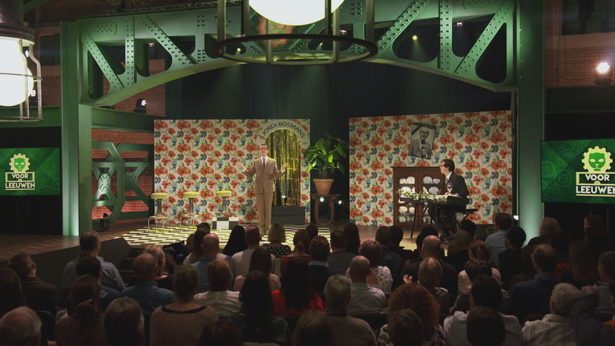Voor de leeuwen met Tine Embrechts (c) VRT