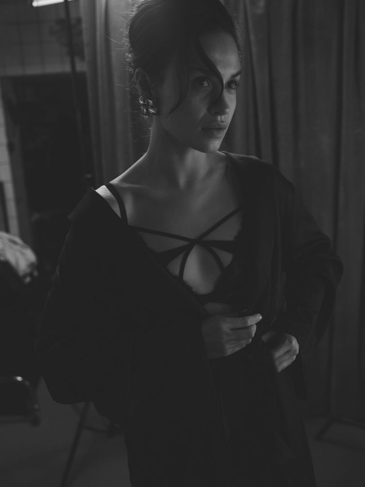 HUNKEMÖLLER_SS25_M25_Q1_FAWIY_HOLLY_CAVIAR_PRIVATE_NISHA_186 HUNKEMÖLLER_SS25_M25_Q1_FAWIY_HOLLY_CAVIAR_PRIVATE_NISHA_186