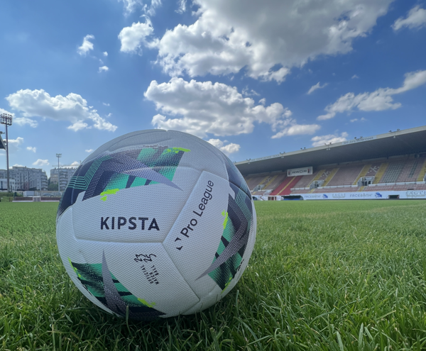 Kipsta et RWD Molenbeek annoncent leur partenariat, marquant le retour du club en première division belge