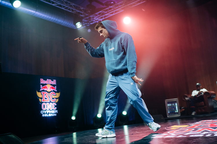 XL