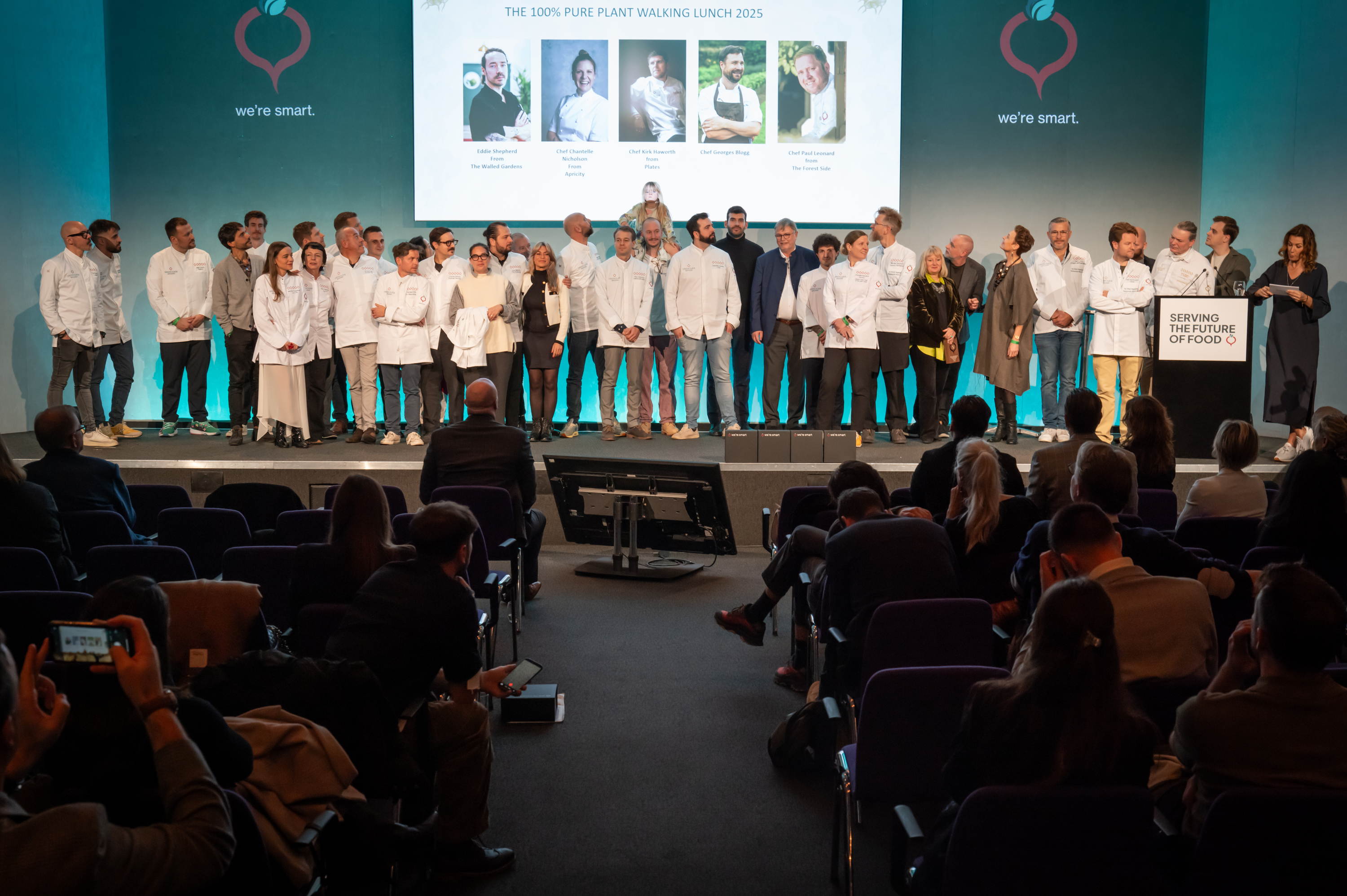 Restaurantes españoles, protagonistas en Londres: El Invernadero repite como nº1 mundial y Ricard Camarena asciende al top-10 de la gastronomía vegetal. Discovery Award para Les Cols