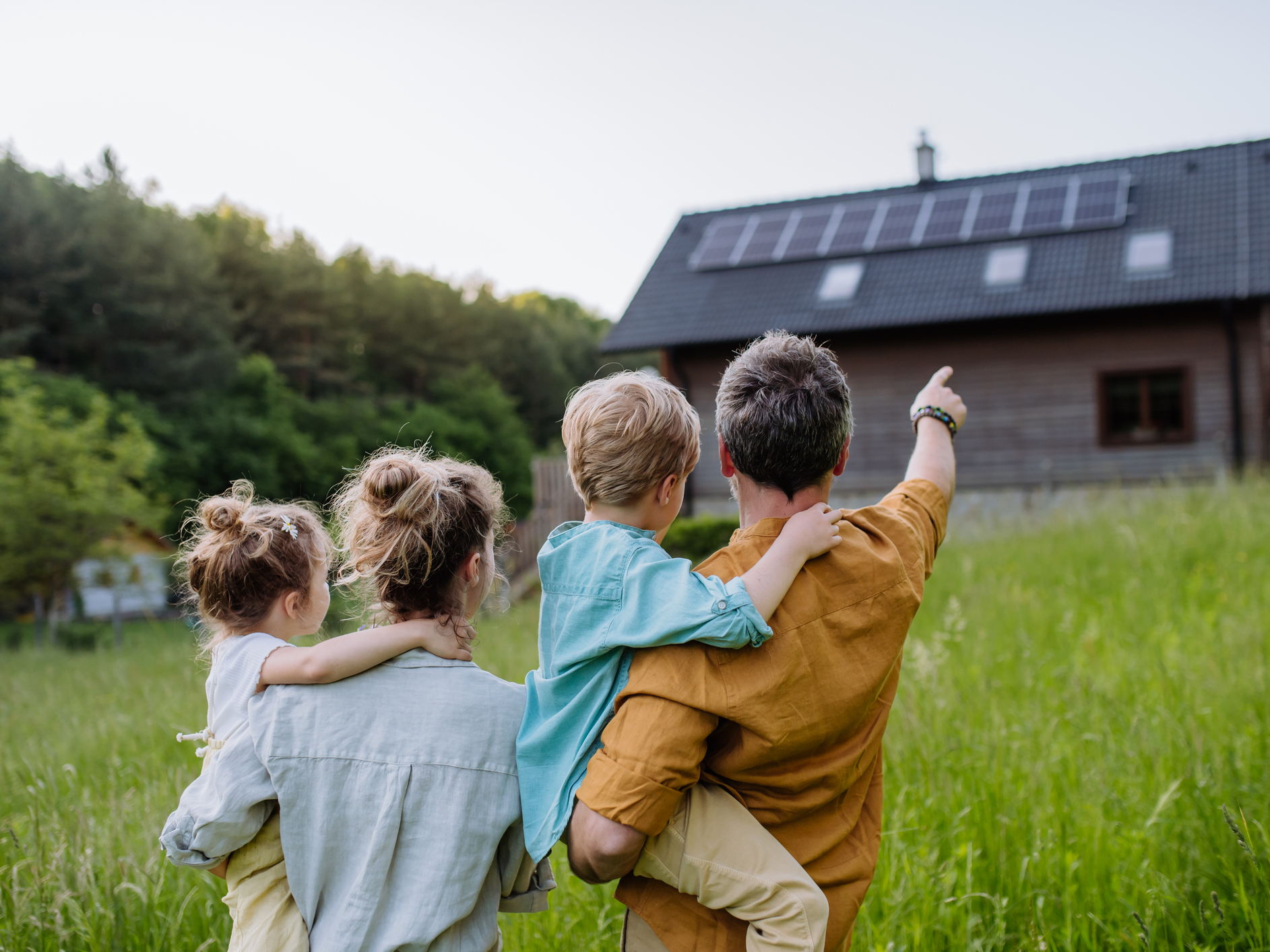 Ouders tevreden over eigen woning, kinderen nood aan hulp om nest te verlaten 