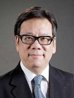 Algernon Yau, Chief Executive Officer, Cathay Dragon and Directo Service Delivery-designate, Cathay Pacific
