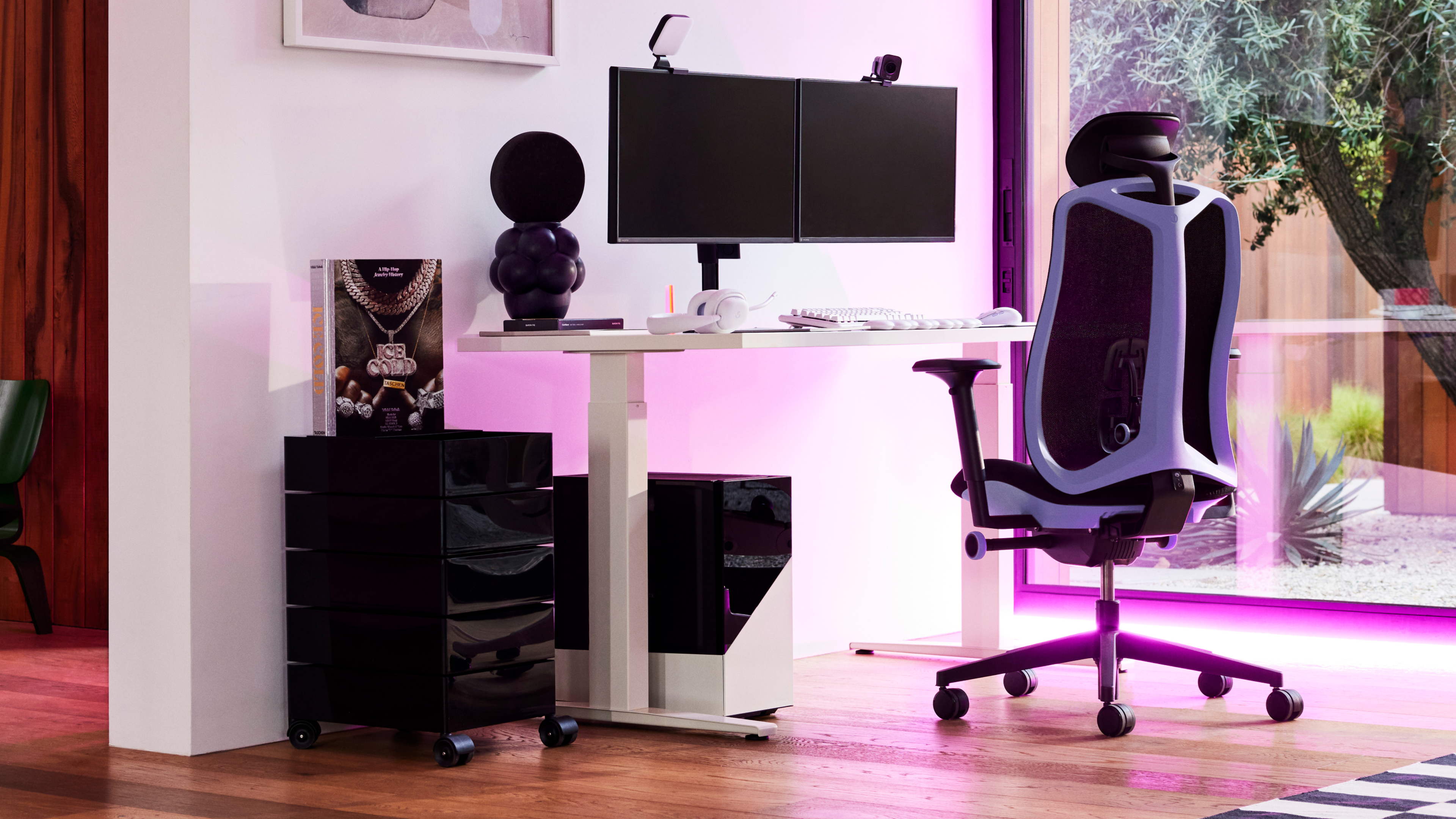 Herman Miller Gaming Launches New Colors & Redesigned Headrest for Vantum Gaming Chair