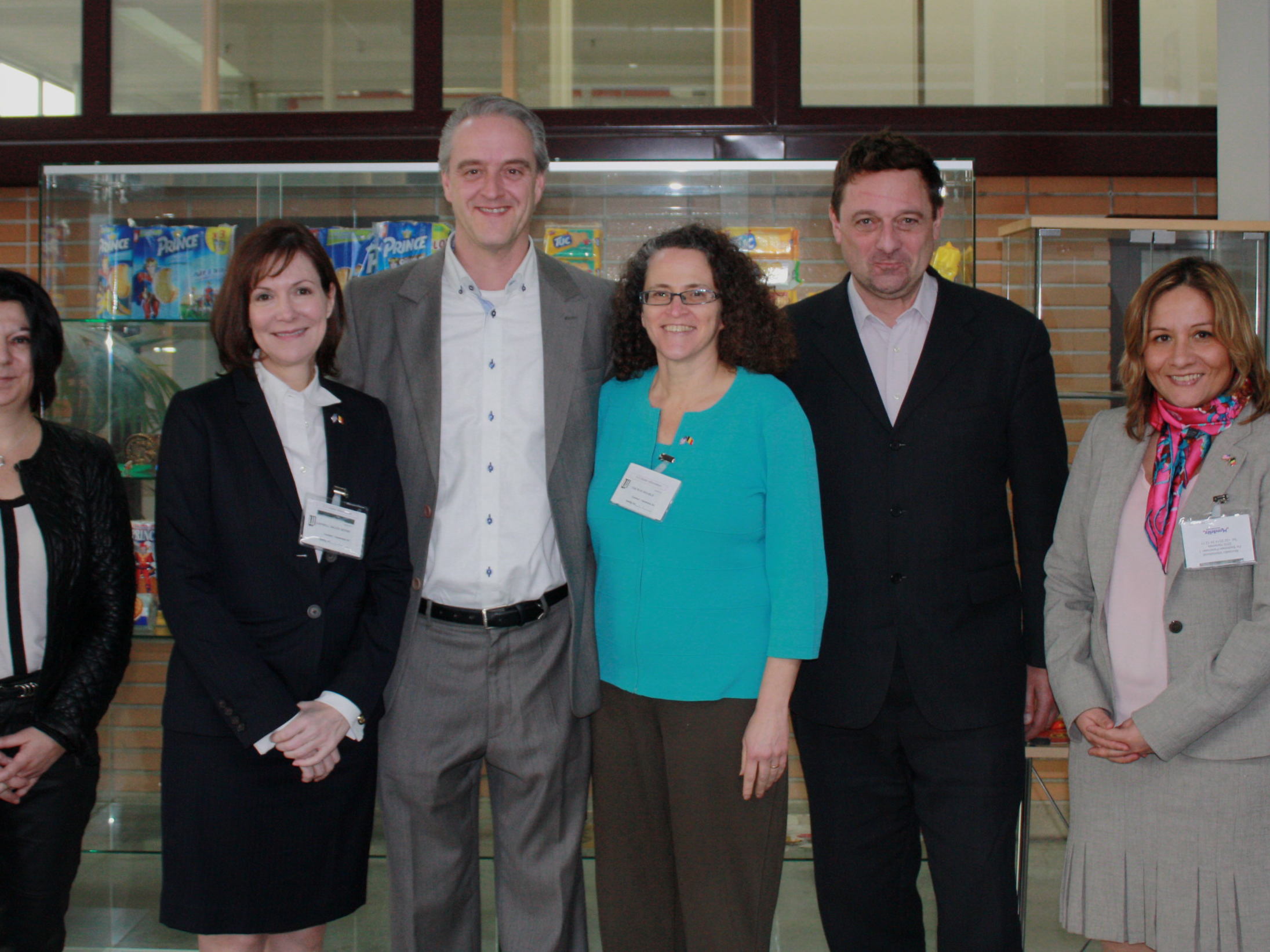 American Ambassador Bauer visits Mondelēz International biscuit factory in Herentals