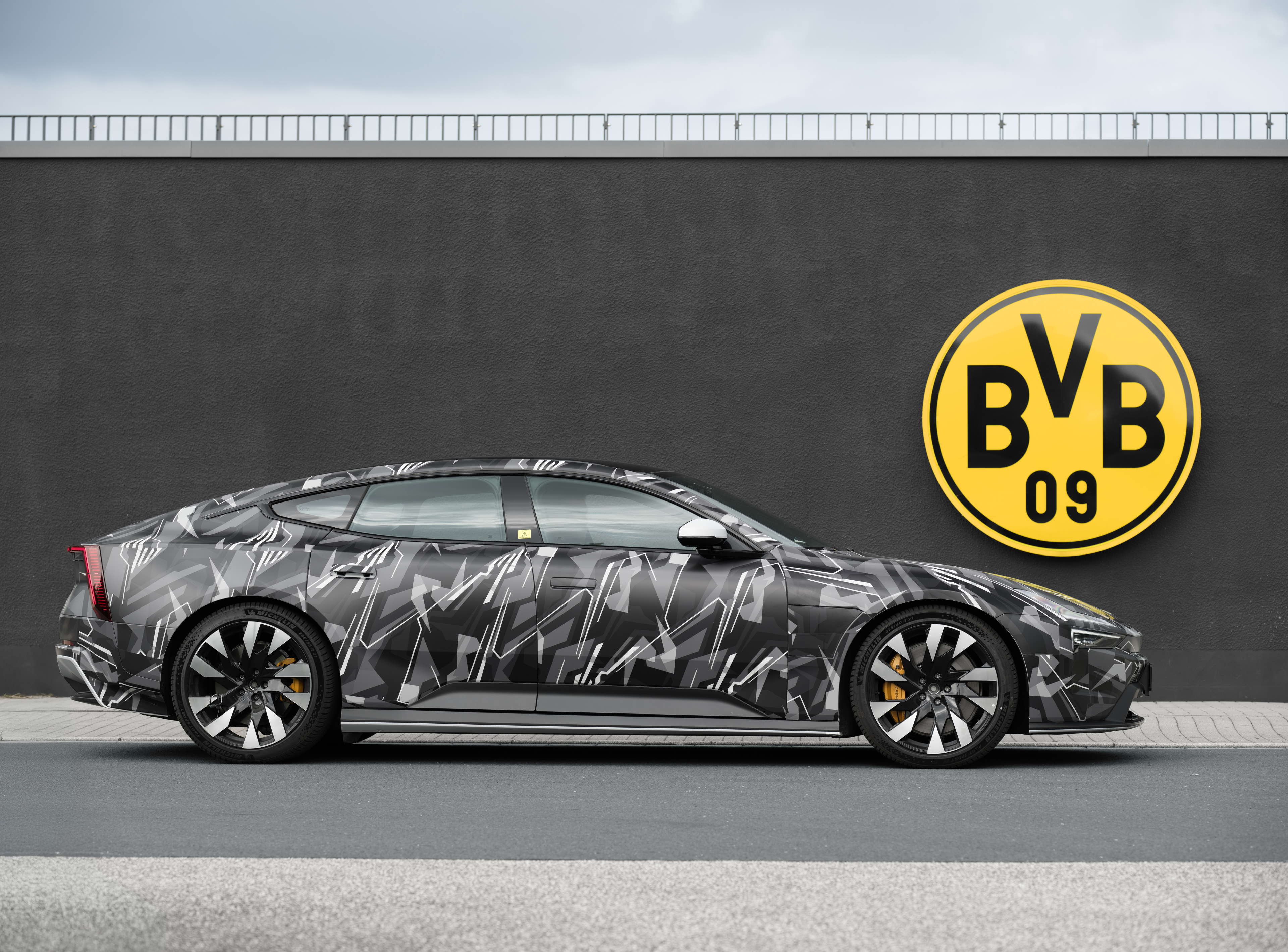 Polestar is officiële mobiliteitspartner van Borussia Dortmund