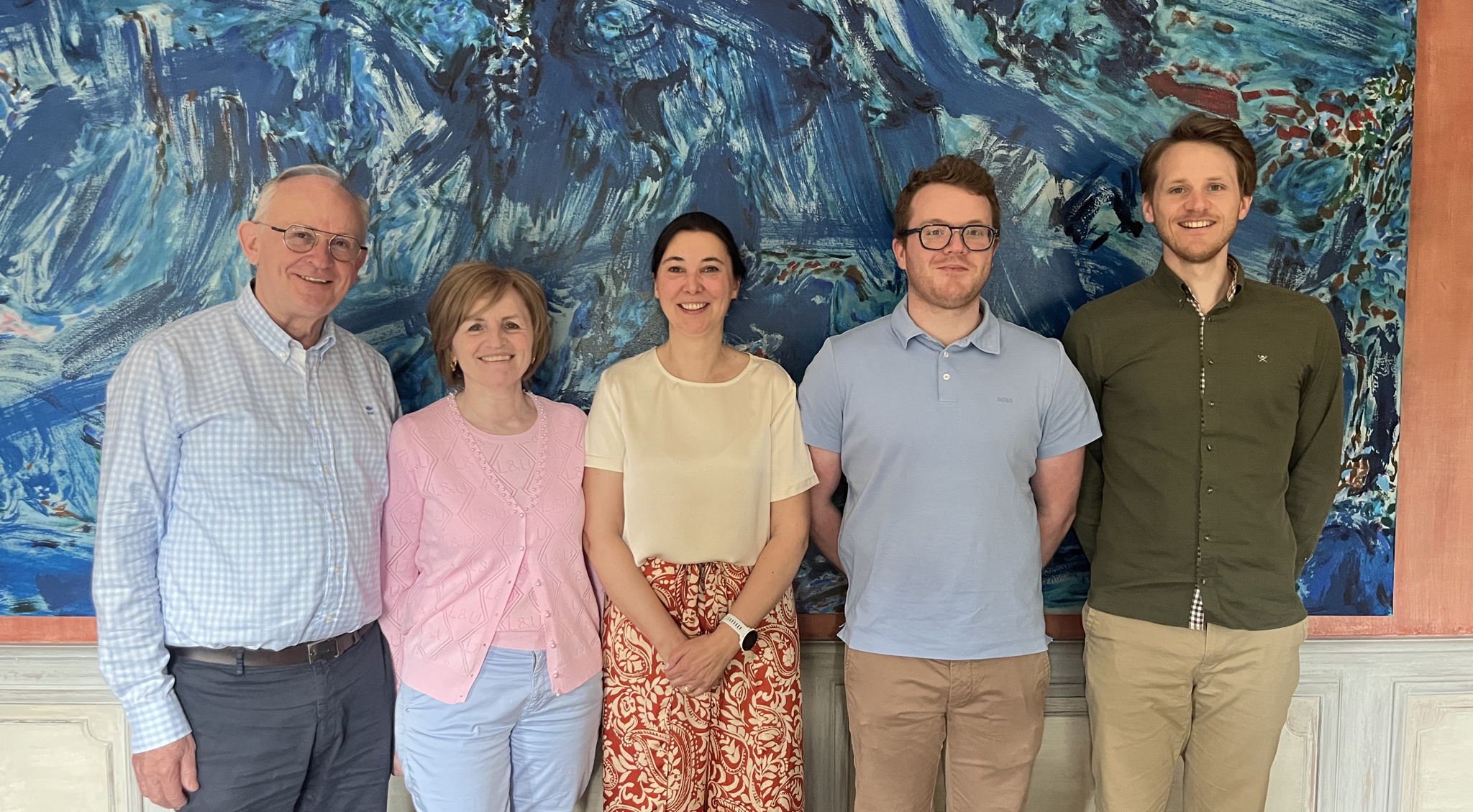V.l.n.r.: Eric Goudeseune en Ingrid Cluyse (oprichters van Envirosoil), Hilde Decuyper (oprichter en bestuurder van A+E Consult), Laurens Goudeseune en Michiel Goudeseune (medebestuurders van Envirosoil) V.l.n.r.: Eric Goudeseune en Ingrid Cluyse (oprichters van Envirosoil), Hilde Decuyper (oprichter en bestuurder van A+E Consult), Laurens Goudeseune en Michiel Goudeseune (medebestuurders van Envirosoil)