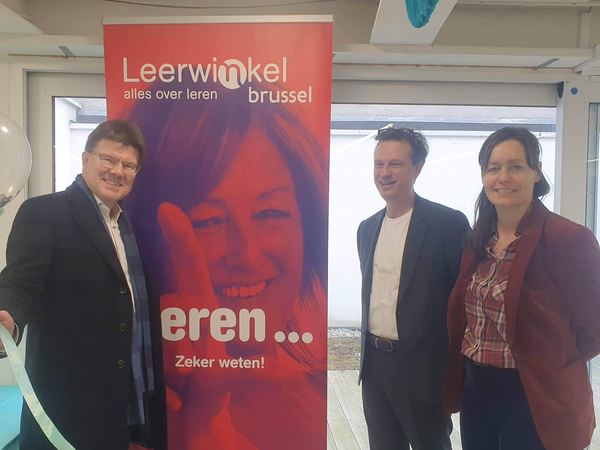 Leerwinkel Brussel blaast 10 kaarsjes uit!