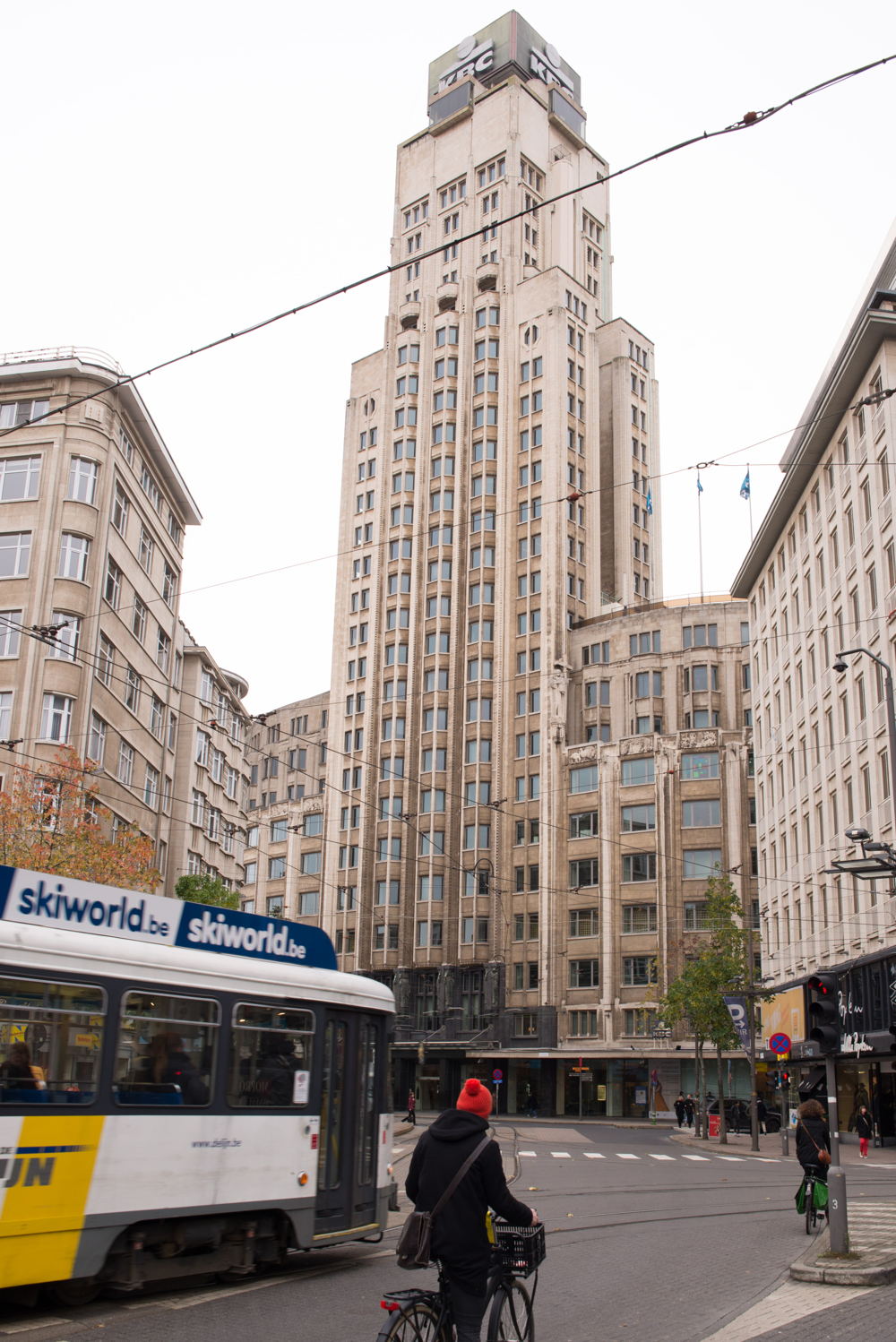 De KBC-toren in Antwerpen, waar het allemaal begon.