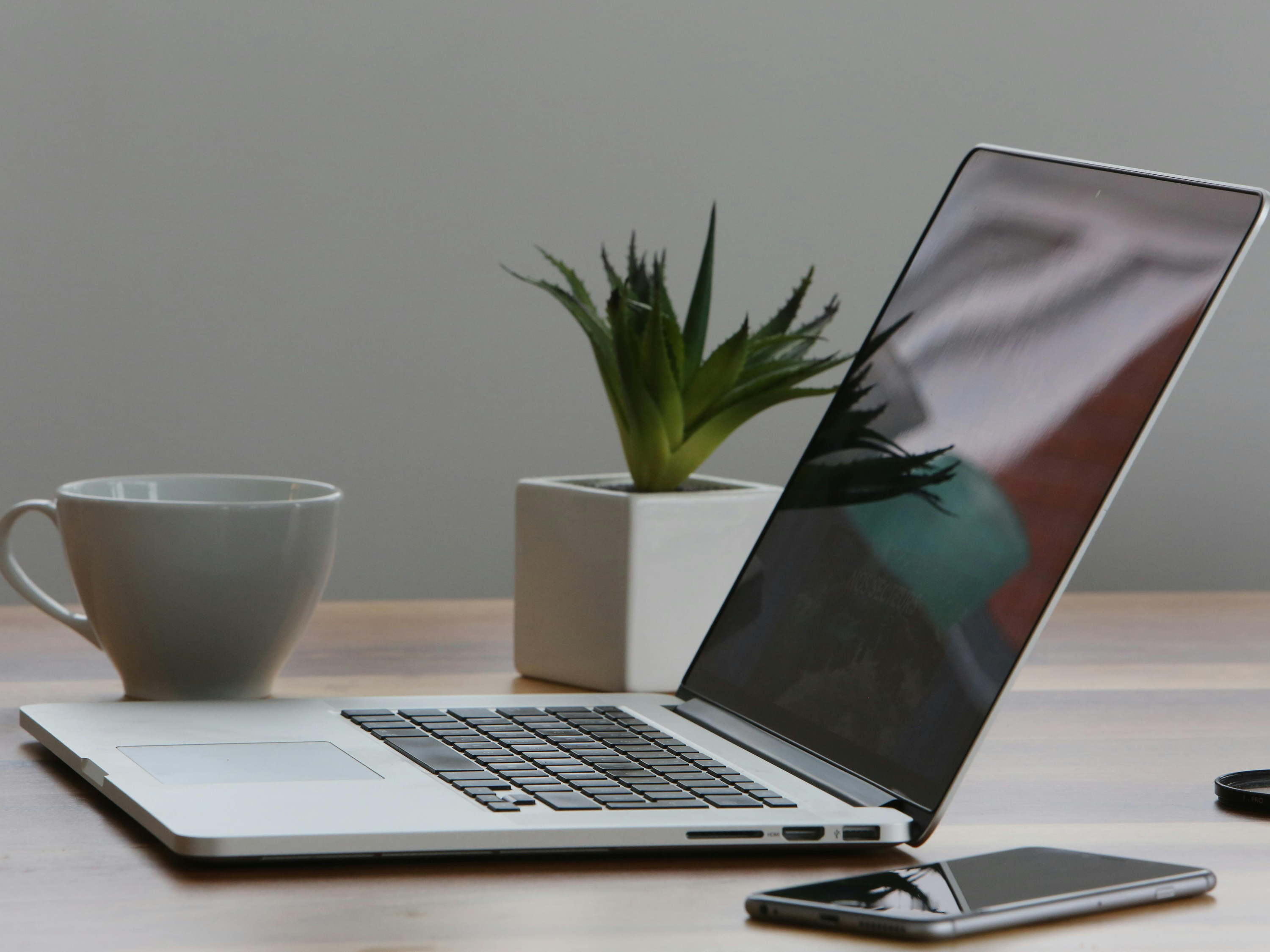 Cloudflare lanza dos nuevas soluciones para  crear aplicaciones seguras entre nubes