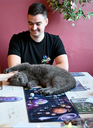 Spelletjesavond in kattencafé Kat op Schoot ©Jos Molenaers