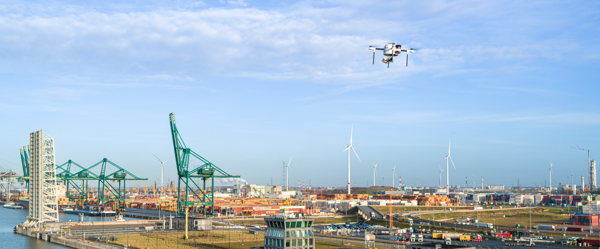 Première mondiale dans la zone portuaire d'Anvers : lancement officiel d'un réseau de drones