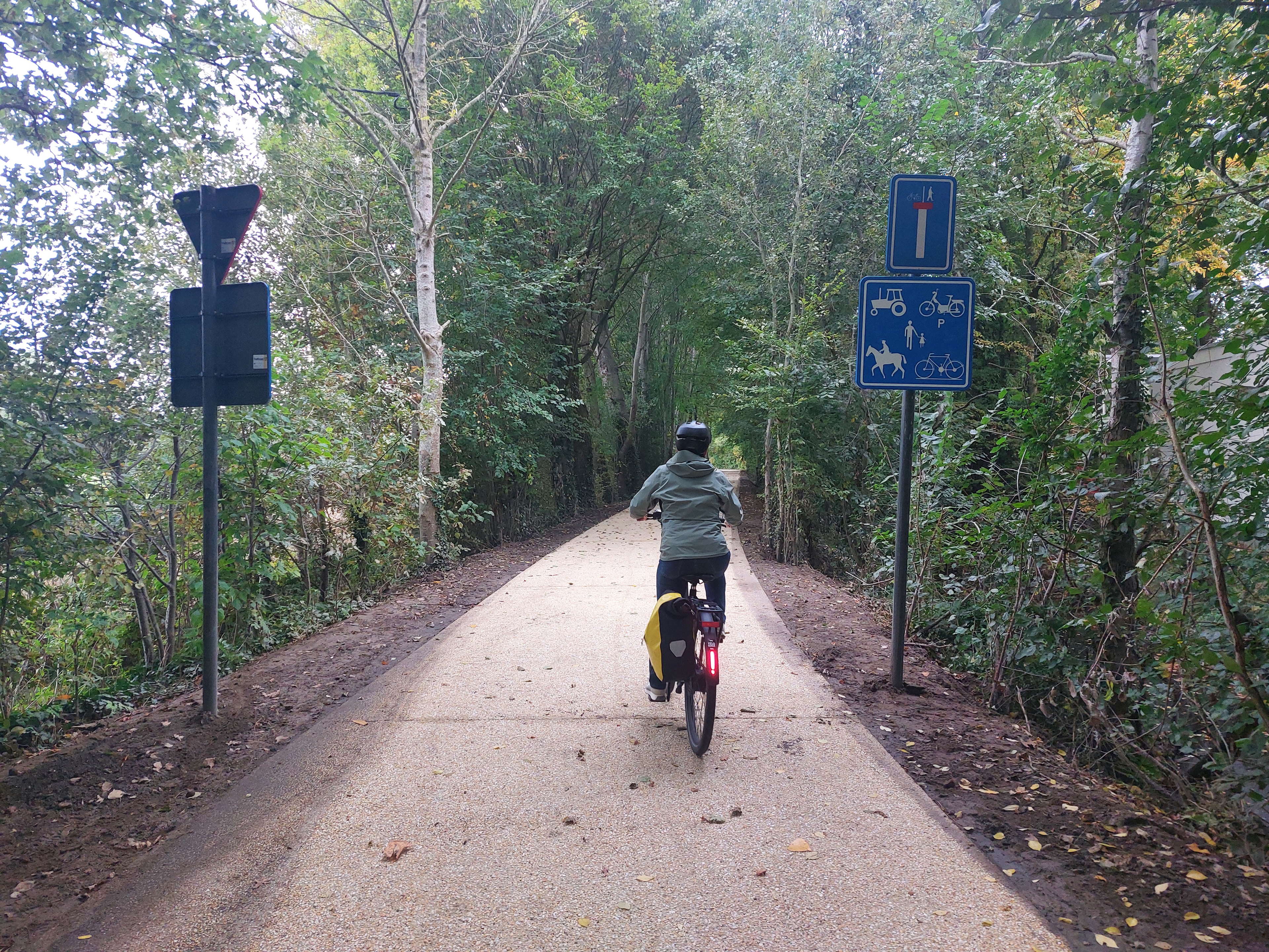 Veilig fietsen en wandelen tussen Putstraat en Kortrijksesteenweg via het Sequoiapad