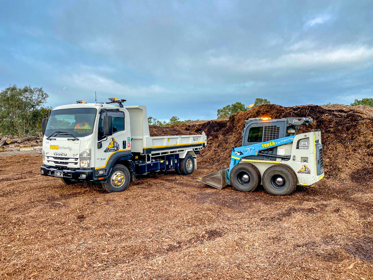 Big Tipper Love: TONCA Earthmoving and Our FRR Tipper