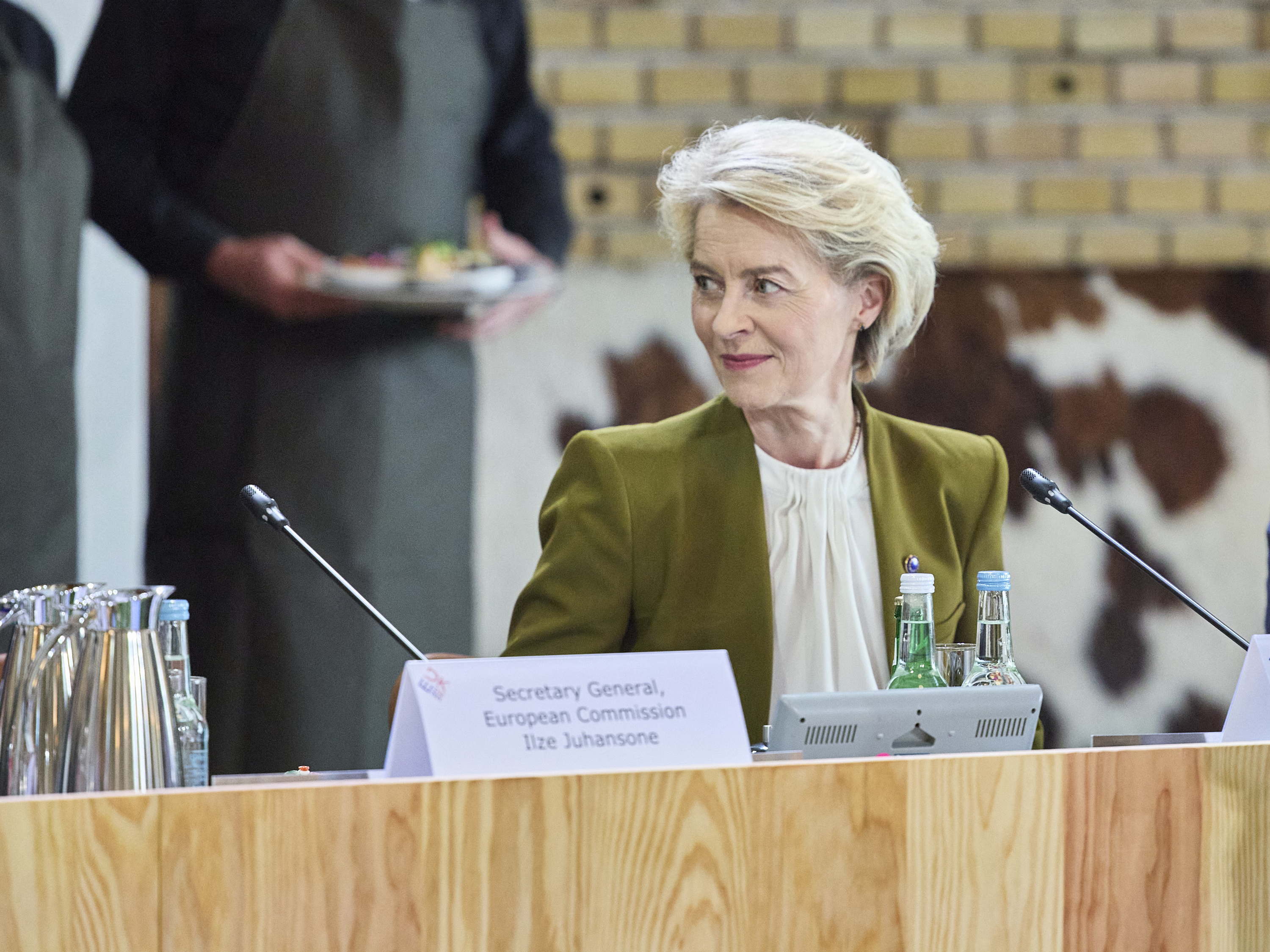 Von der Leyen urges greater EU support for Ukraine amid US uncertainty