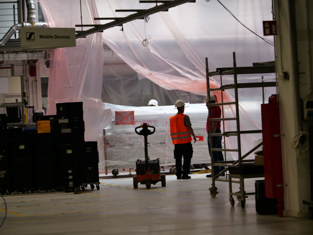 Arrival of the reflow oven in the production hall