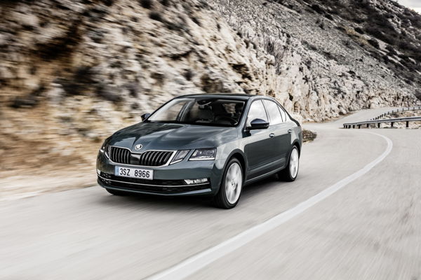 Mos Økonomisk meteor The redesigned ŠKODA OCTAVIA: clean lines with even more presence and  precision